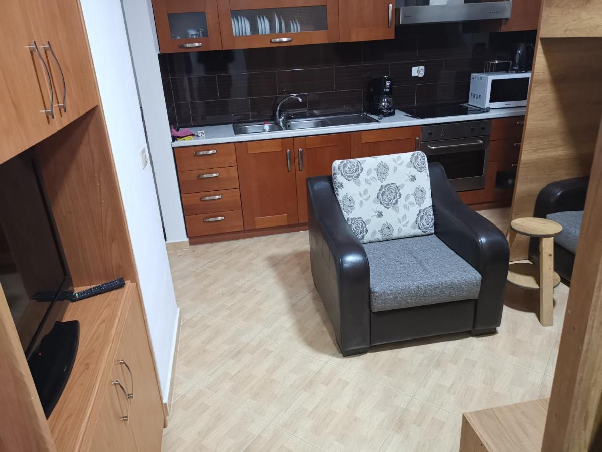 Relax Rental Vlorë Exteriör bild