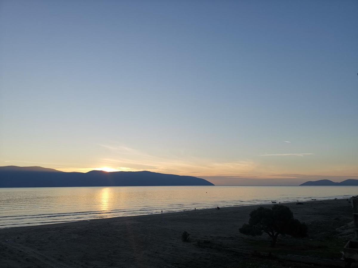 Relax Rental Vlorë Exteriör bild