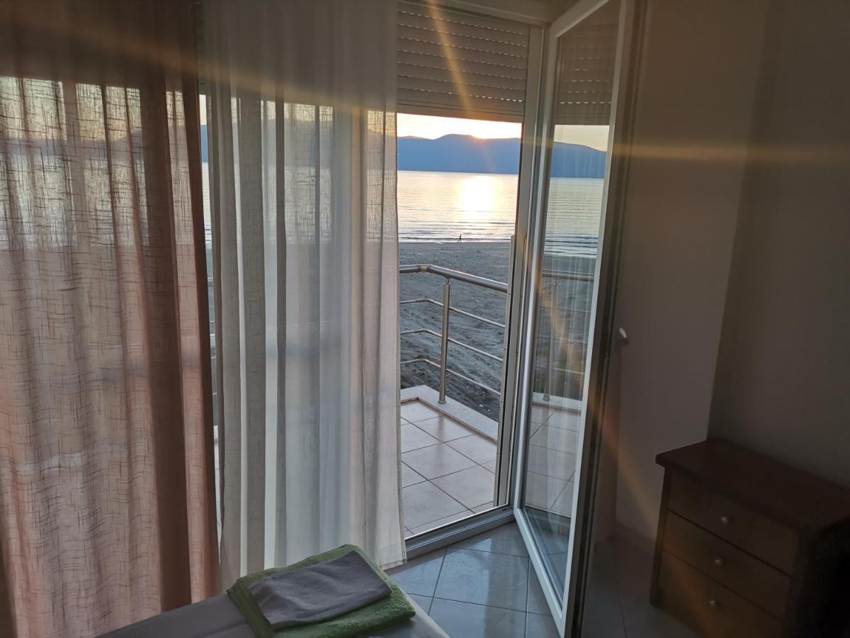 Relax Rental Vlorë Exteriör bild